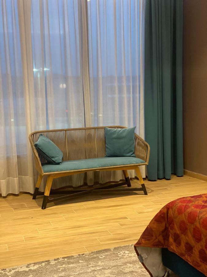 Coco Hotel Тирана Екстериор снимка