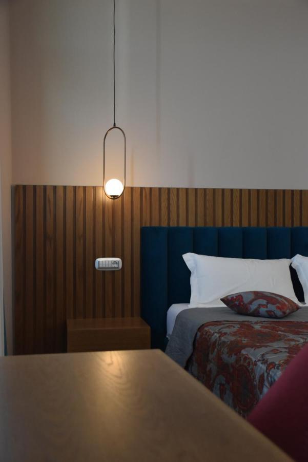 Coco Hotel Тирана Екстериор снимка