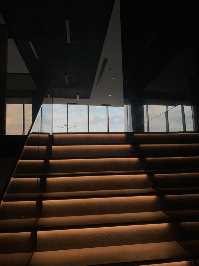 Coco Hotel Тирана Екстериор снимка